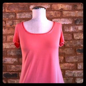Super soft tshirt WHBM